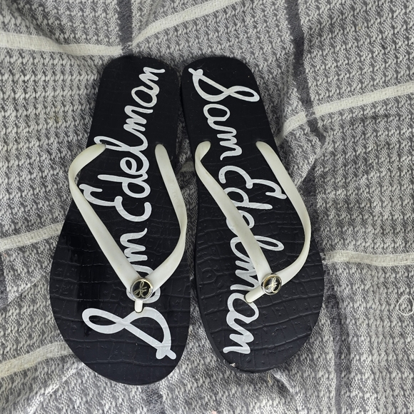 Sam Edelman Black Flip Flops Size 10 - Picture 1 of 5